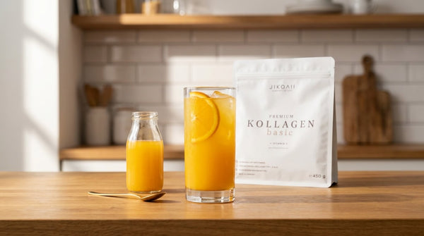 JIKOAII Golden Glow Orange Drink im Glas